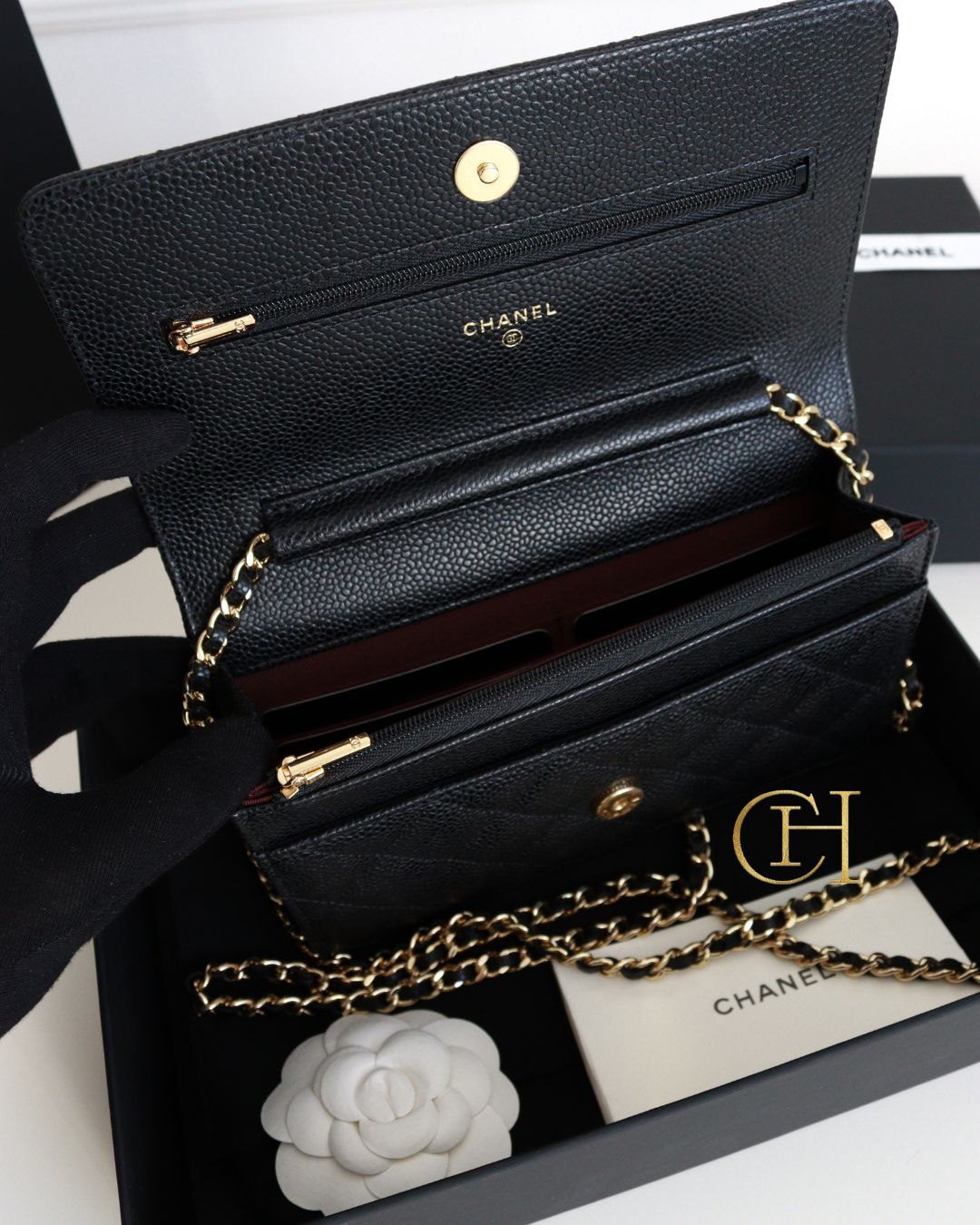 Chanel WOC — цепочка